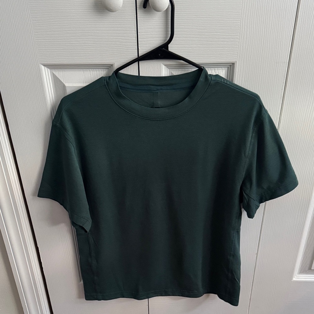 lululemon athletica Dark Green Short Sleeve Tee